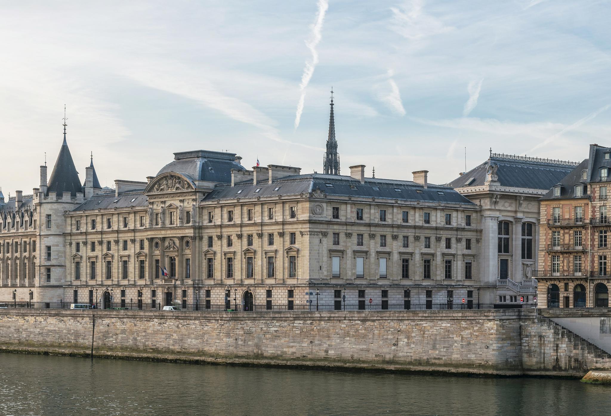 3167px-Cour_de_Cassation,_Paris_2_April_2014